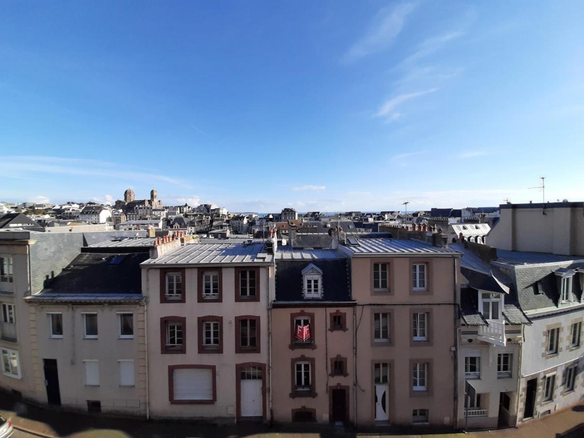 Le Petit Michelet Apartman Granville Kültér fotó