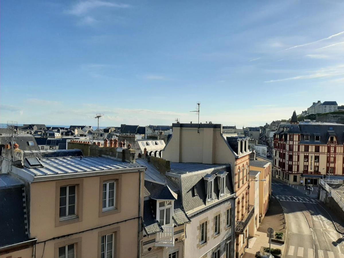 Le Petit Michelet Apartman Granville Kültér fotó