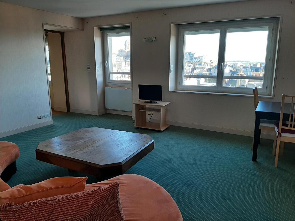 Le Petit Michelet Apartman Granville Kültér fotó