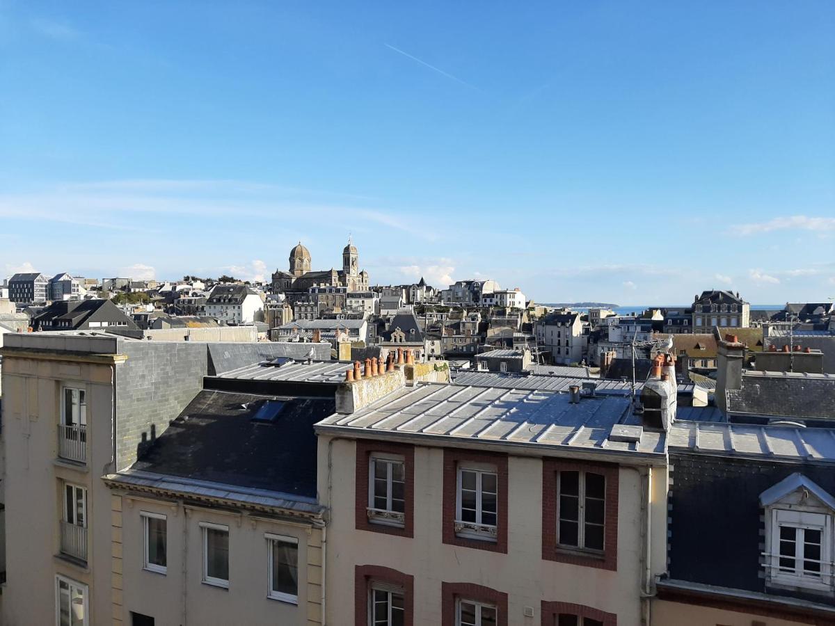 Le Petit Michelet Apartman Granville Kültér fotó